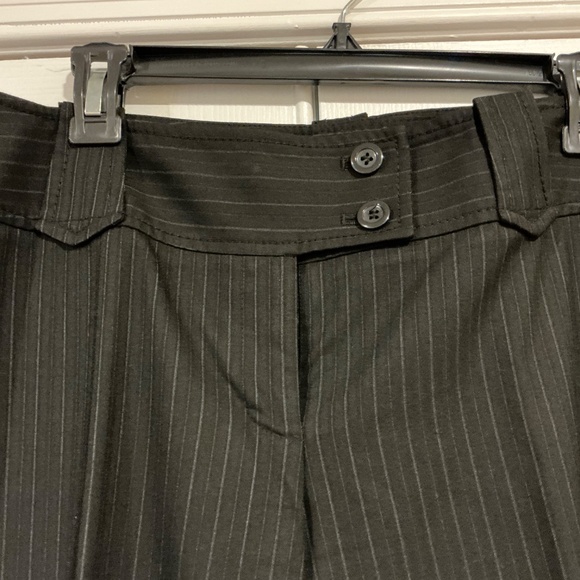 White House Black Market Black Lindsey Pinstriped Bootcut Leg Pants Size 6 - Picture 8 of 8